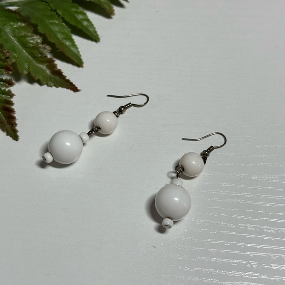 Glass Bead Wire Earrings - Picture 3 of 3